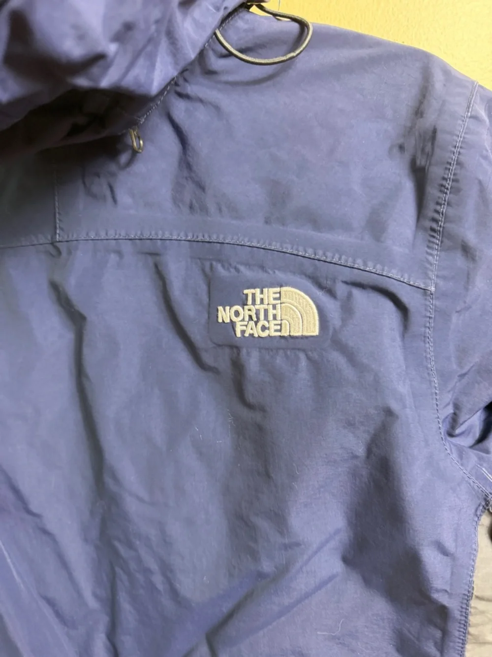 The North Face HyVent Triclimate shel. Blue. Medium